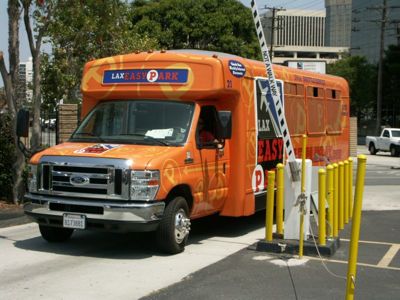 lax shuttle service from thousand oaks